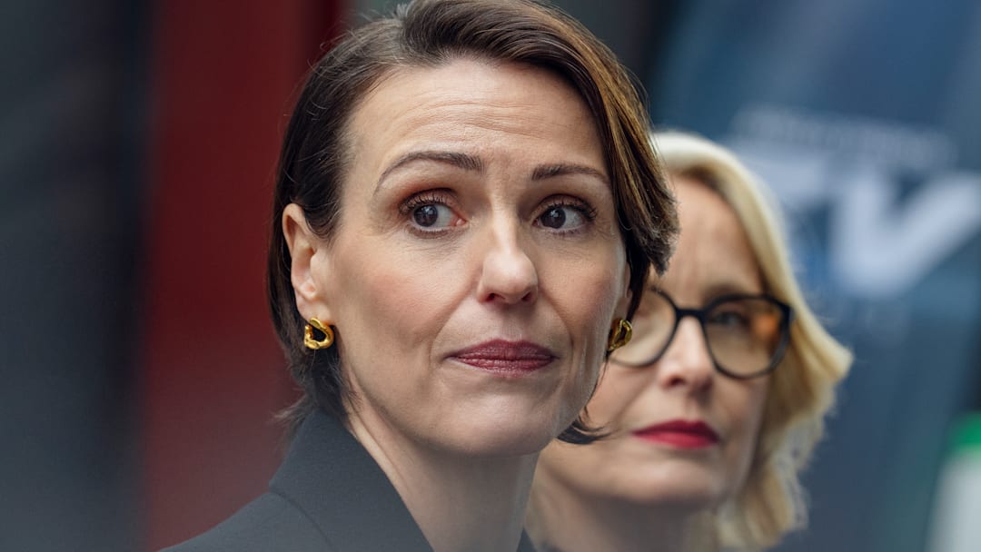 Suranne Jones and Julie Delpy in Hostage