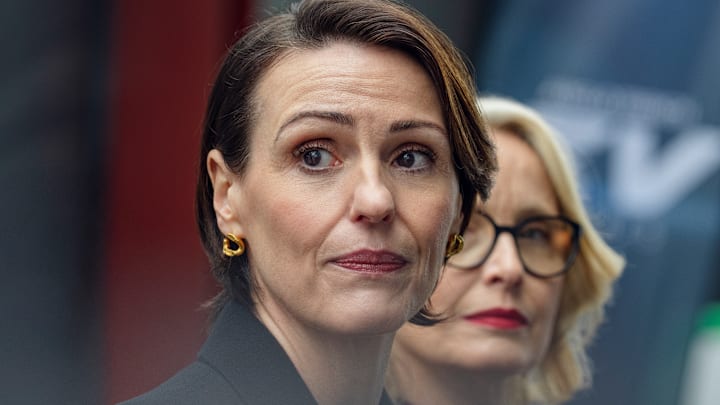 Suranne Jones and Julie Delpy in Hostage