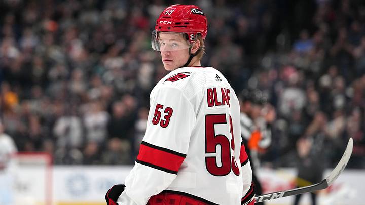 Carolina Hurricanes v Columbus Blue Jackets