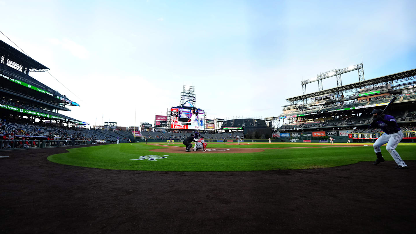 Rockies Finalize Coaching Staff by Promoting Former Infielder to First-Base Coach