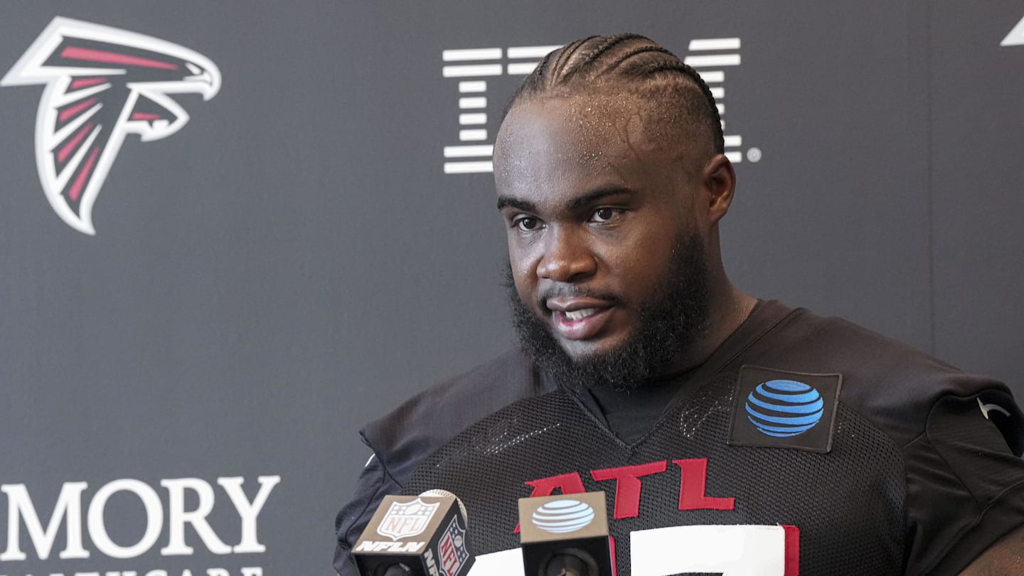 Bears Sign Veteran DT Grady Jarrett To Lead Defensive Line