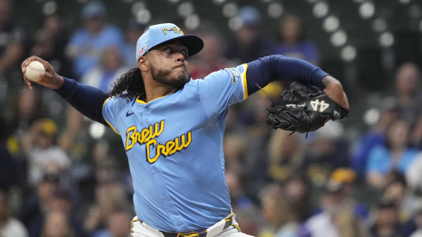 Yankees Target Pitching, Infield Bat at Deadline