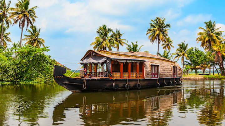 Houseboat in Alappuzha backwaters, Kerala. 