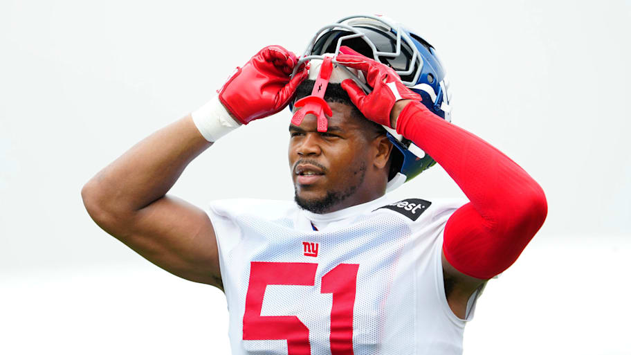 Abdul Carter was subject to a chip block from Jets tight end Stone Smartt. | Kevin R. Wexler-NorthJersey.com / USA TODAY NETWORK via Imagn Images