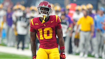 Southern California Trojans wide receiver Kyron Hudson (10)