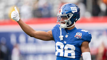 New York Giants wide receiver Darius Slayton (86) gestures during warm ups before a game between New York Giants and Indianapolis Colts at MetLife Stadium on Sunday, Dec. 29, 2024.