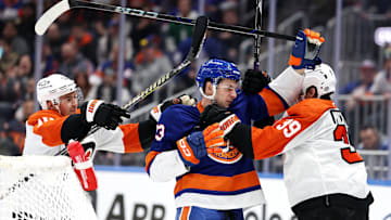 Philadelphia Flyers v New York Islanders