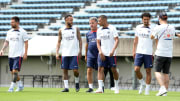 Jornal afirma que Neymar e Mbappé estão mais próximos. Camisa 10 teria reconquistado a confiança do extremo francês.