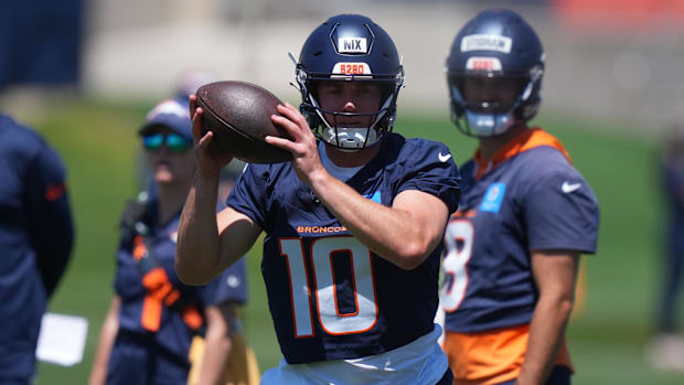Jun 10, 2025; Denver, CO, USA; Denver Broncos quarterback Bo Nix (10) during minicamp at Broncos Park Powered by CommonSpirit