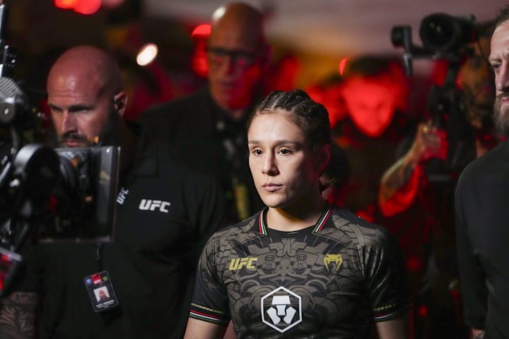 Alexa Grasso of Mexico fights Valentina Shevchenko of Kyrgyzstan during Riyadh Season Noche UFC 306.