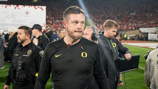 Oregon head coach Dan Lanning walks off the field as the Oregon Ducks face the Ohio State Buckeyes Wednesday, Jan. 1, 2025, i