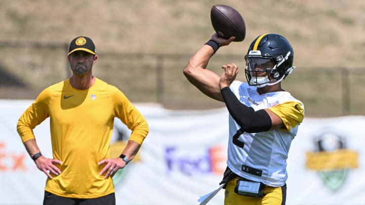 Pittsburgh Steelers quarterback Justin Fields.