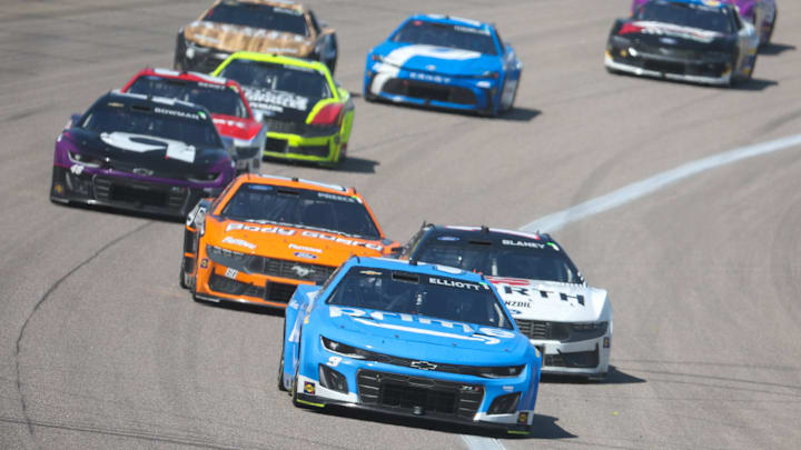 Kansas Speedway, NASCAR