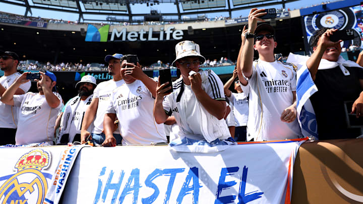 Torcida do Real Madrid vem fazendo bonito nos Estados Unidos Torcida do Real Madrid vem fazendo bonito nos Estados Unidos