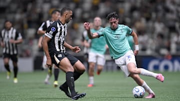 Atlético-MG ganhou do Juventud por 2 a 1 em BH