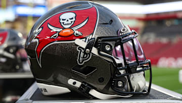 The Tampa Bay Buccaneers could be a potential landing spot for a pair of top defensive free agents still on the market.