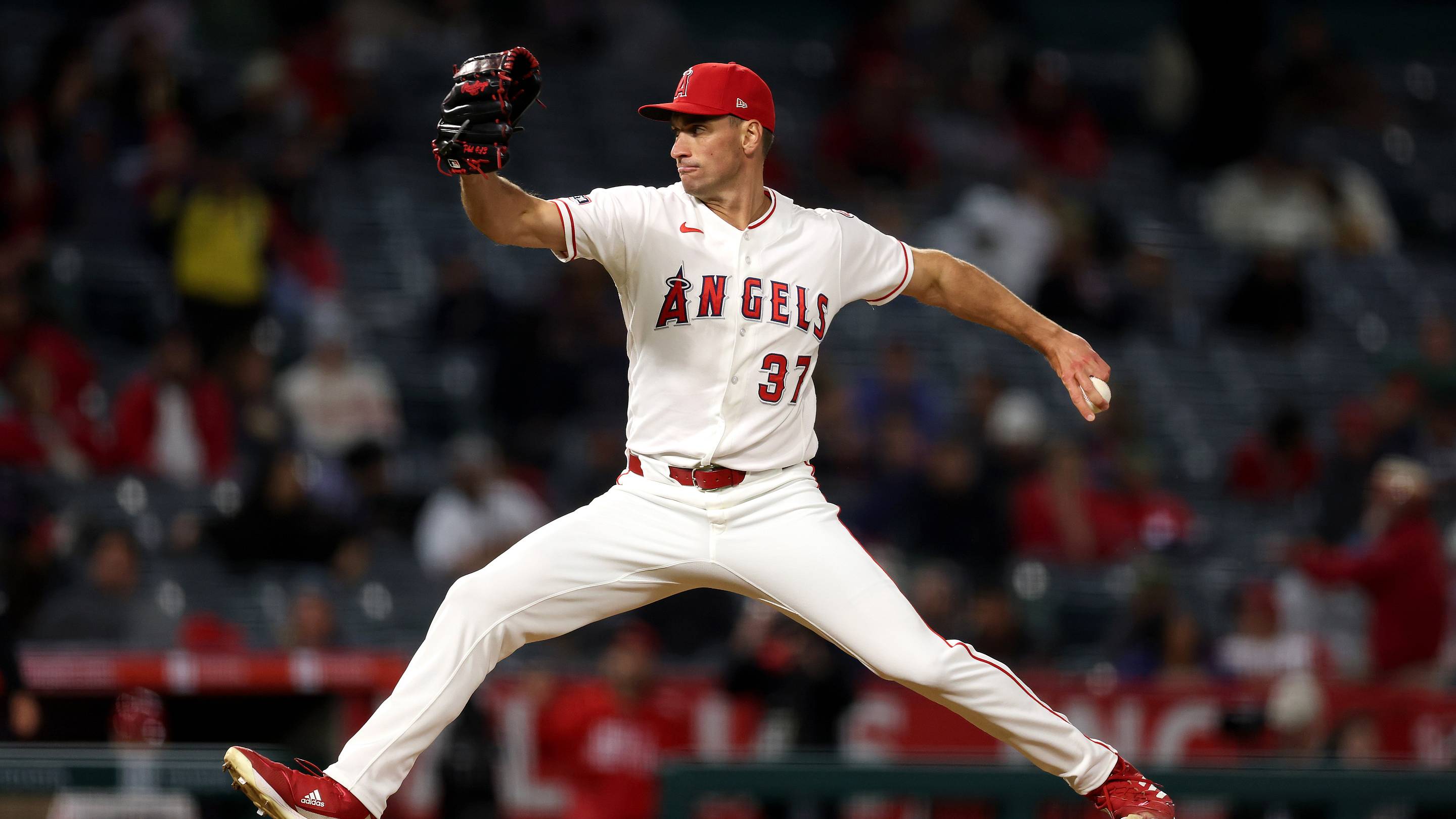 MLBPA rep Brent Suter on CBA talks, a salary cap, the state of baseball and more