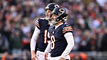 The Packers blocked Cairo Santos' last-second field goal attempt to win their 11th straight in the rivalry.