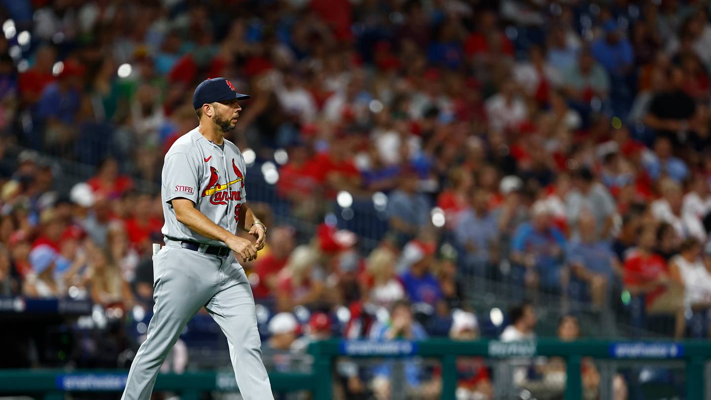 Surprising former Cardinals player may have best shot at replacing Oli Marmol - Vimarsana News