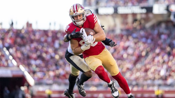 San Francisco 49ers tight end Jake Tonges makes a catch on Sunday against the Saints