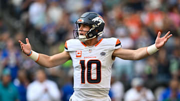 Denver Broncos v Seattle Seahawks