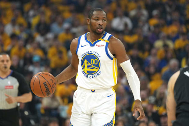 Golden State Warriors forward Jonathan Kuminga (00) Golden State Warriors forward Jonathan Kuminga (00)