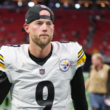 Sep 8, 2024; Atlanta, Georgia, USA; Pittsburgh Steelers place kicker Chris Boswell (9) after a victory over the Atlanta Falcons at Mercedes-Benz Stadium. Mandatory Credit: Brett Davis-Imagn Images