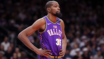 Houston Rockets v Phoenix Suns