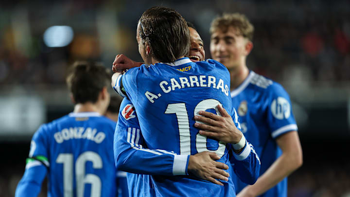 Les joueurs du Real Madrid qui célèbrent le premier but.