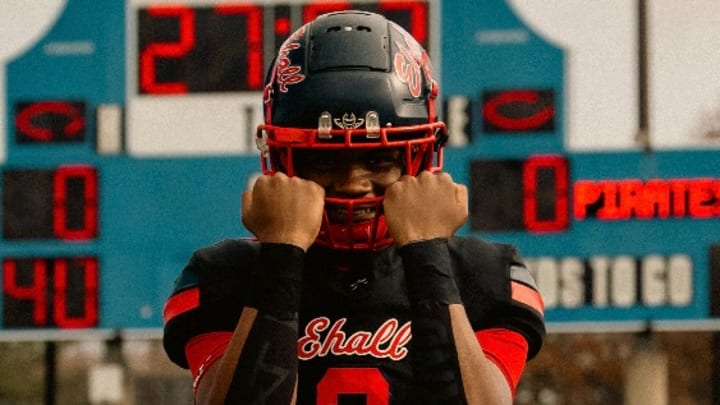 Erasmus Hall running back Ameir Morrow made his commitment to play at Temple. Erasmus Hall running back Ameir Morrow made his commitment to play at Temple.