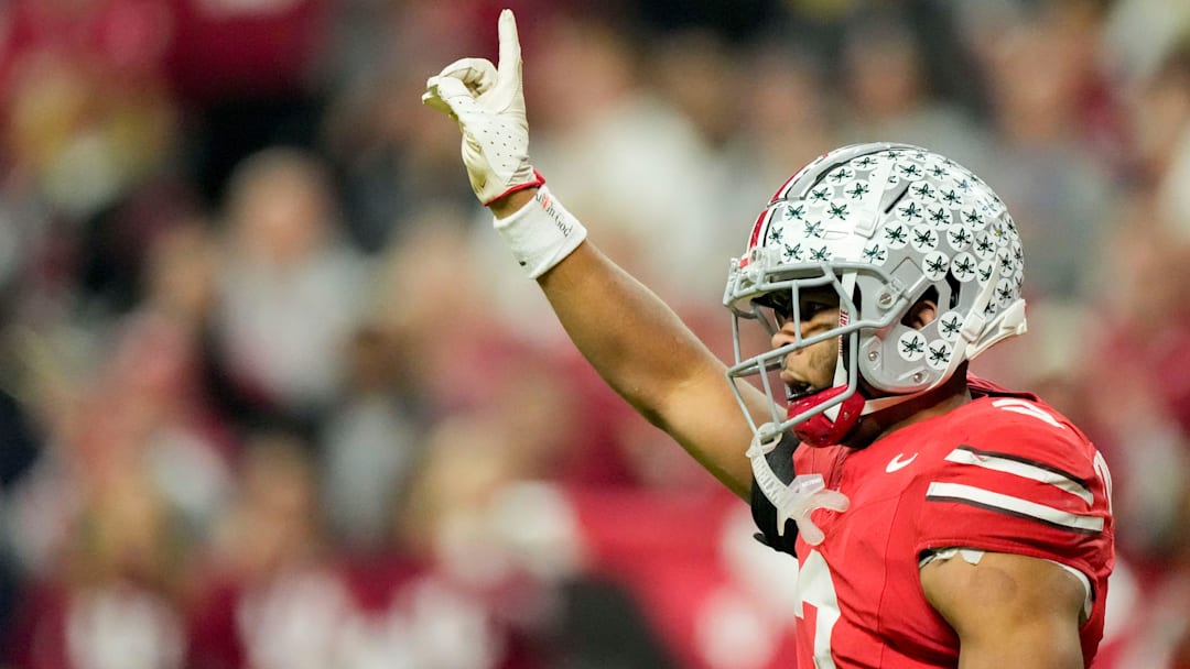 Ohio State Buckeyes cornerback Lorenzo Styles Jr. (3) celebrates after breaking up a pass to Indiana Hoosiers wide receiver Omar Cooper Jr. (3) on Saturday, Dec. 6, 2025, during the Big Ten football championship at Lucas Oil Stadium in Indianapolis.