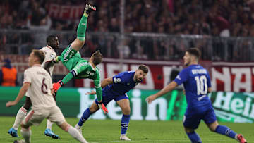 Manuel Neuer musste zur Pause raus