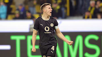 Nico Schlotterbeck está perto de renovar com o Borussia Dortmund e se tornar peça central do novo projeto do clube