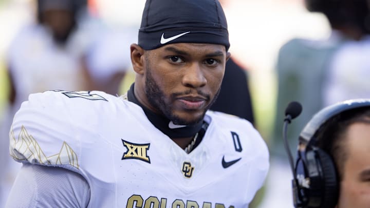 Colorado Buffalos safety Shilo Sanders (21) against the Arizona Wildcats at Arizona Stadium.