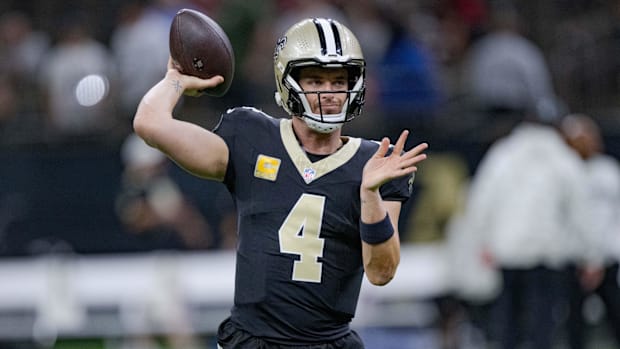 Carr and the Saints are struggling, falling to 3–7 after a hot start to the season.