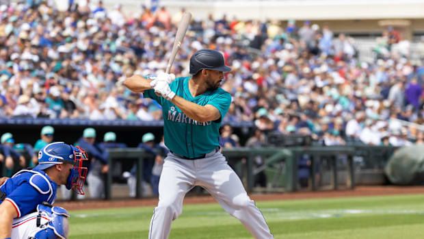 Seby Zavala Red Sox Part Ways With Veteran Catcher After Five Seasons as Free Agency Looms. lt – Sportnika