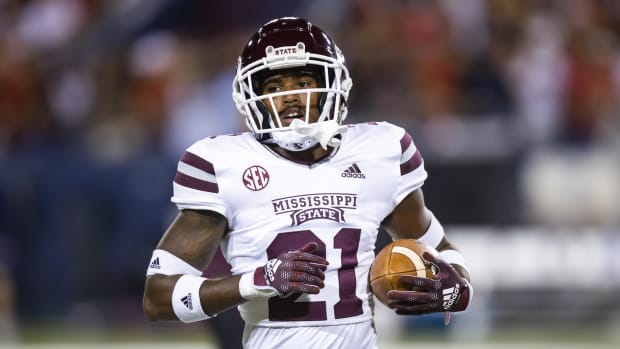 Mississippi State Bulldogs safety Hunter Washington (21) against the Arizona Wildcats at Arizona Stadium. 