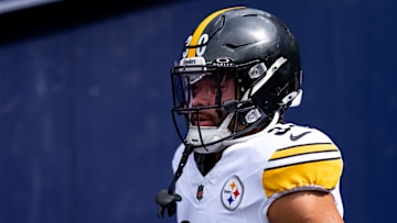 Pittsburgh Steelers running back Jaylen Warren