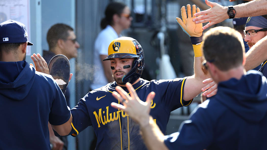 National League Championship Series - Milwaukee Brewers v Los Angeles Dodgers - Game Three