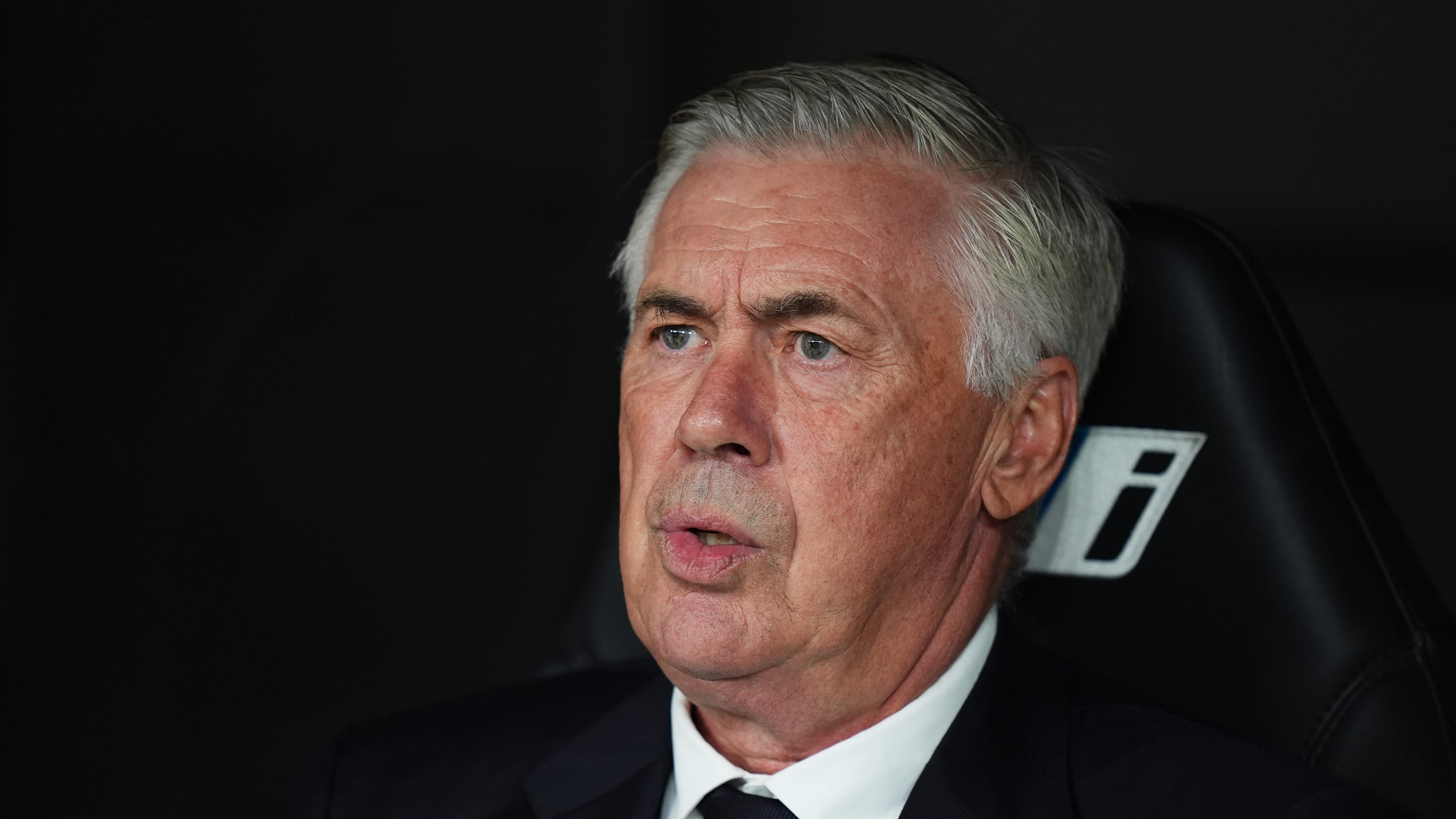 Carlo Ancelotti réfléchit à changer de système au Real Madrid