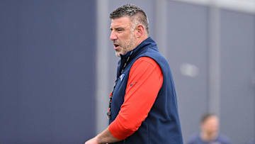 Jun 9, 2025; Foxborough, MA, USA; New England Patriots head coach Mike Vrabel watches over players during minicamp at Gillette Stadium. Mandatory Credit: Eric Canha-Imagn Images