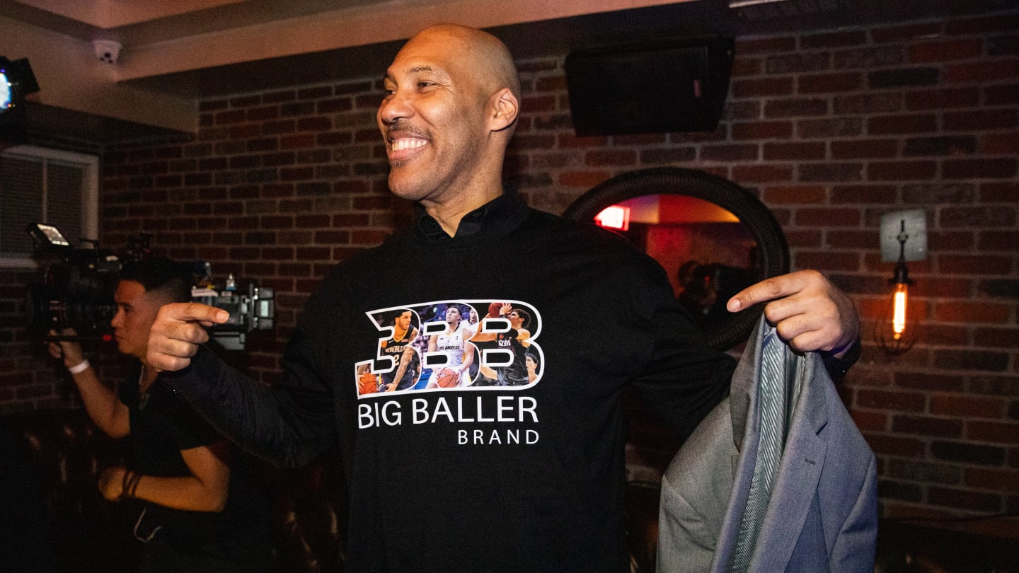 Lavar Ball Says Lamelo Shouldn T Take Advice From Michael Jordan Lavar Ball Says Lamelo Shouldn T Take Advice From Michael Jordan