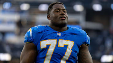 Tennessee Titans v Los Angeles Chargers