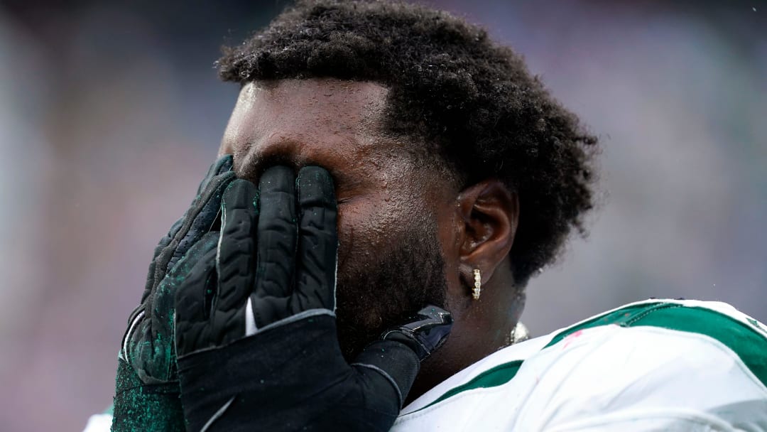 OL Mekhi Becton was sick to his stomach at Day 1 of Philadelphia Eagles training camp. 