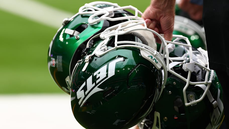 Jets 'Infatuated' With Draft Target: 'Trying To Set Up Multiple Meetings'