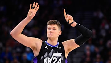 Golden State Warriors v Utah Jazz