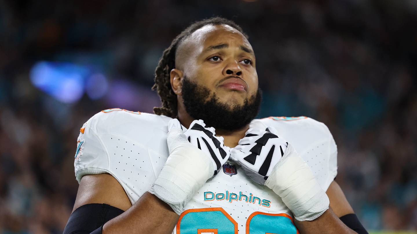 Who are the five highest-paid guards currently in the NFL? - Vimarsana News