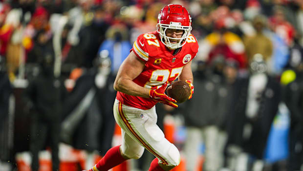Kelce opens up a lot of options for Mahomes and the Chiefs offense.
