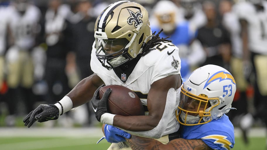 Chargers Bring Back Familiar LB to Bolster Defense