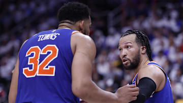 New York Knicks guard Jalen Brunson talks to center Karl-Anthony Towns. Mandatory Credit: Rick Osentoski-Imagn Images
